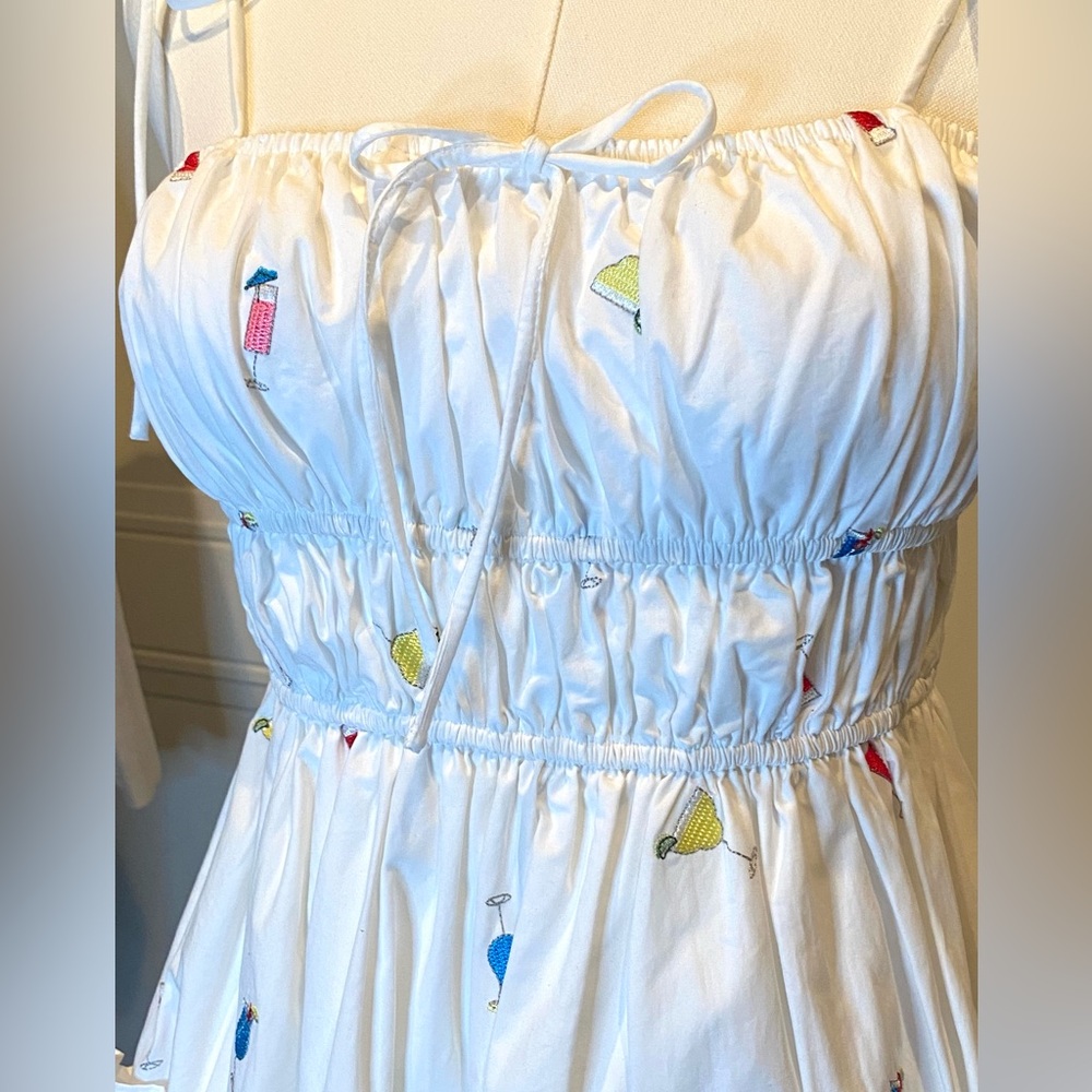 En Saison White Maxi Dress with Embroidered Cocktail Drinks Size XS NWT Vaca